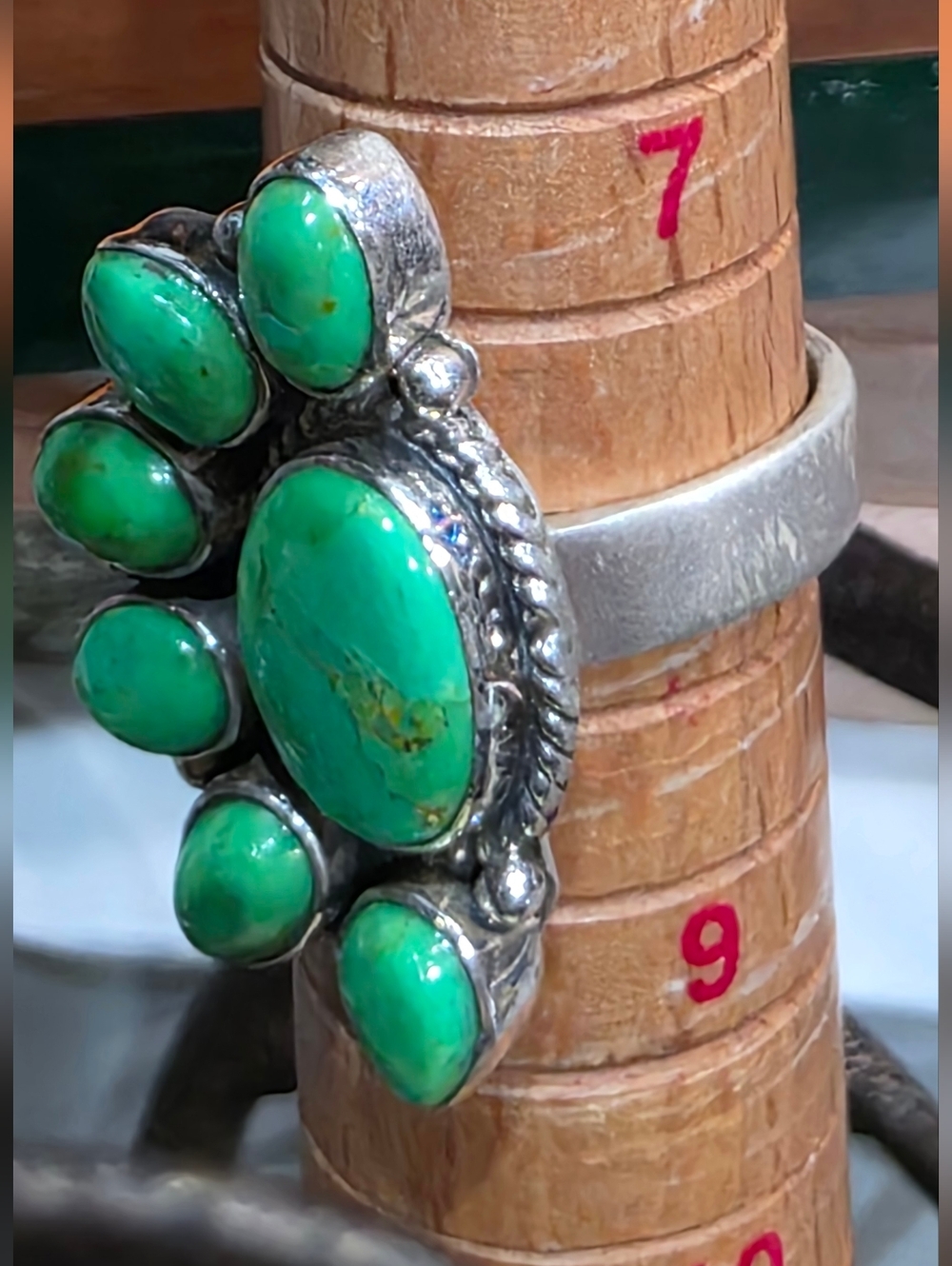 Artisan Green Turquoise Sterling Silver Cluster Ring Sz 8 Adjustable 10g - Picture 6 of 8